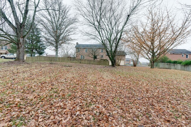 Foto del edificio - 103 Crosspointe