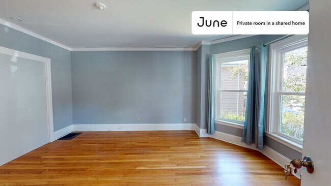 Foto del edificio - Room in Shared 7 bed/2 bath home in Allston
