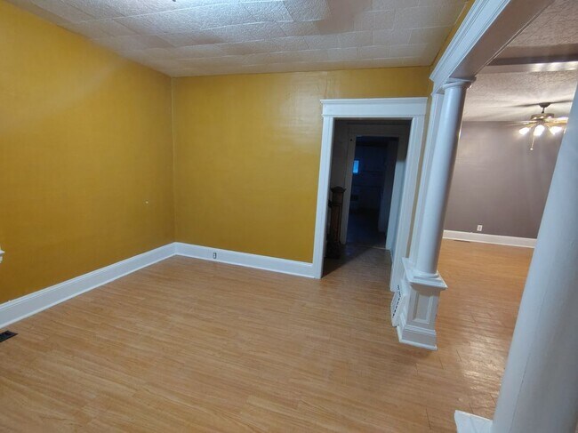 Foto del edificio - 147 E Matson Ave