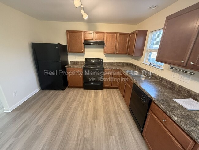 Building Photo - 2318 Deerbrook Forest Ln