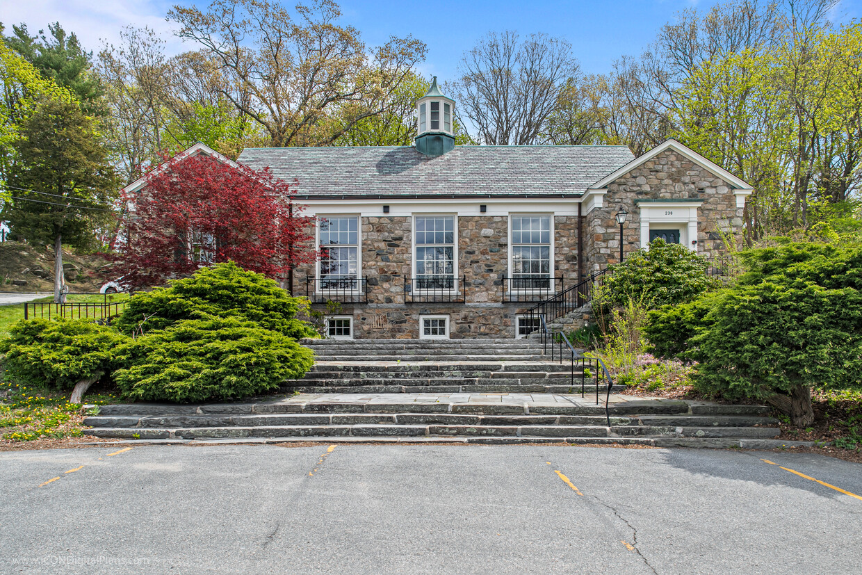 Primary Photo - 238 Highland Rd