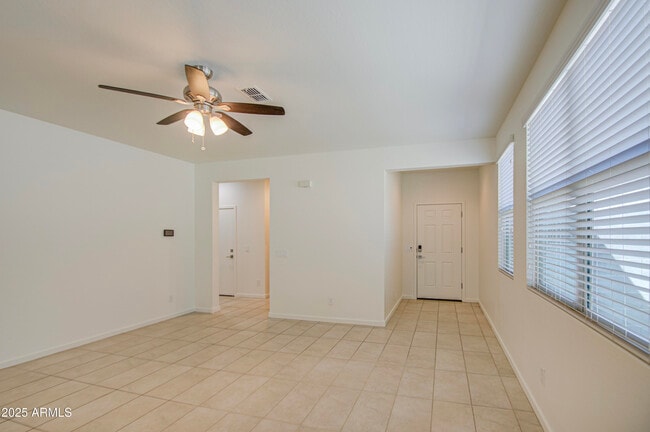 Foto del edificio - 36217 N Urika Dr