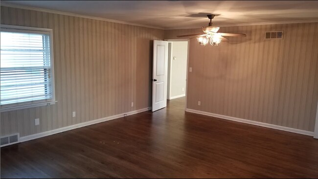 Foto del edificio - Beautiful Fully Remodeled 3 bedroom