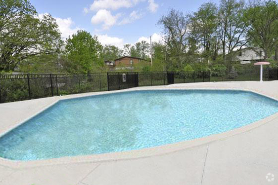 Piscina - Pevely Pointe