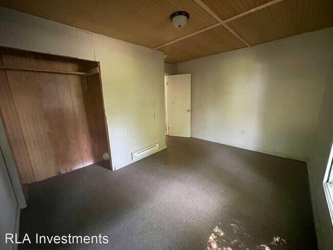 Building Photo - 2 br, 1 bath House - 711 W. 23rd St