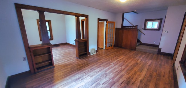 Foto del edificio - 710 Morgan Ave