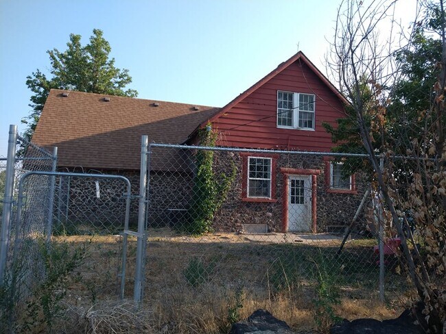 Building Photo - 4406 Airport Rd