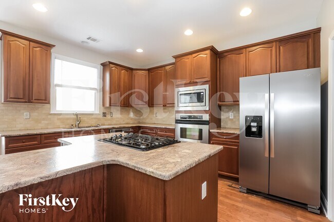 Building Photo - 925 Havenstone Walk SW