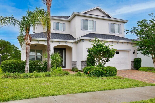 Building Photo - Beautiful 4/2.5 Spacious Home with a Loft Area and a 2 Car Garage Located in Sawgrass Bay - Clerm...