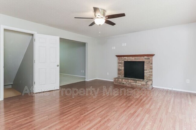 Building Photo - 1826 Basket Oak Dr