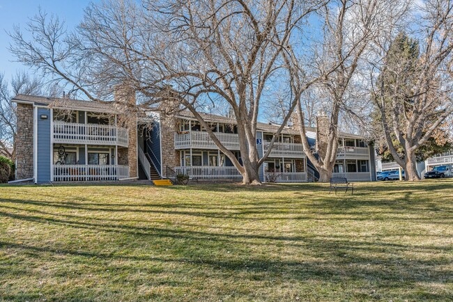 Building Photo - CHARMING 1-BED CONDO NEAR HIGHLINE CANAL TRAIL, $0 DEPOSIT OPTION