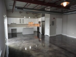 230 West Alabama Apartments photo'