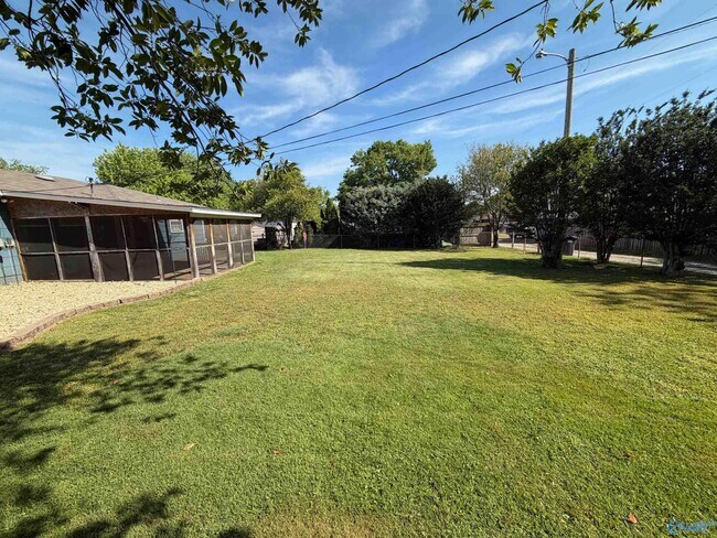 Foto del edificio - 1518 15th Ave SW