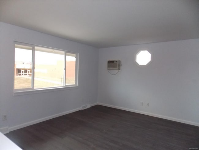 Foto del edificio - 3618 E 91st Ave