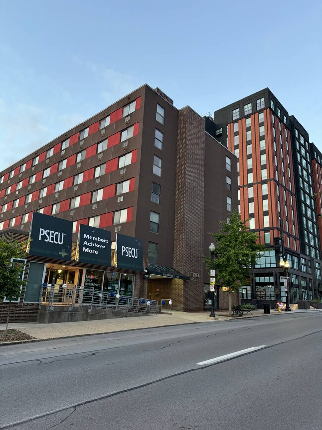 Building Photo - 500 E College Ave