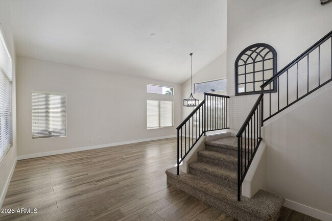 Building Photo - 1883 W Falcon Dr