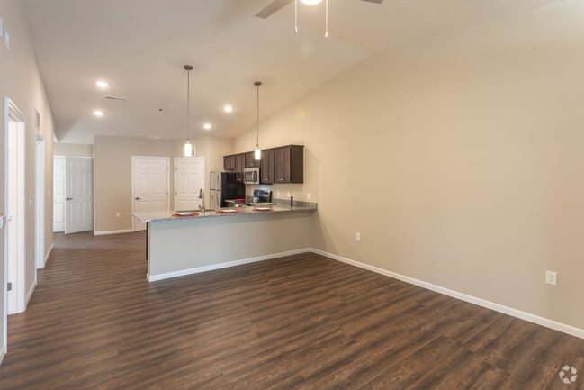 2 BR, 2 BA - Forestwood - 1294 SF - Redwood Delta Township