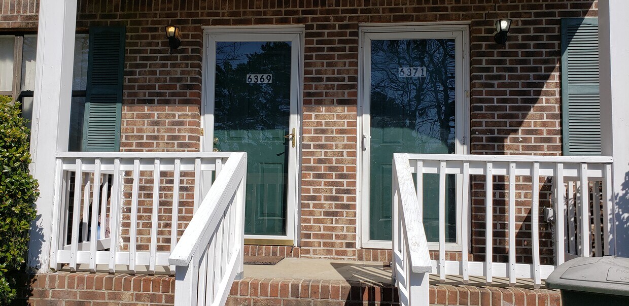 Foto principal - 6369 Plantation Dr