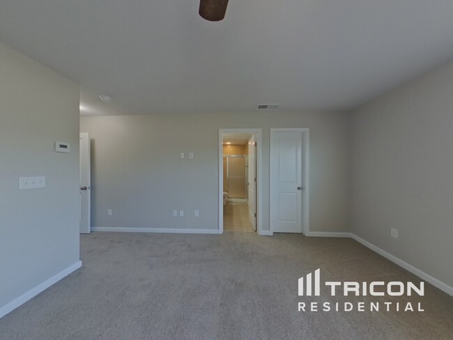 Building Photo - 280 Paulownia Cir
