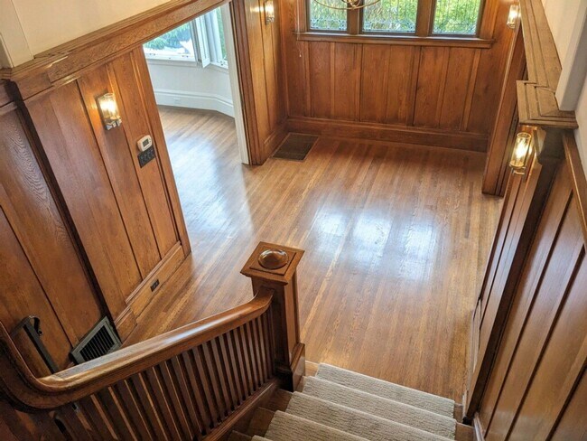 Foto del edificio - Spacious 4+ Bedroom House in Jordan Park with 2-Car Parking