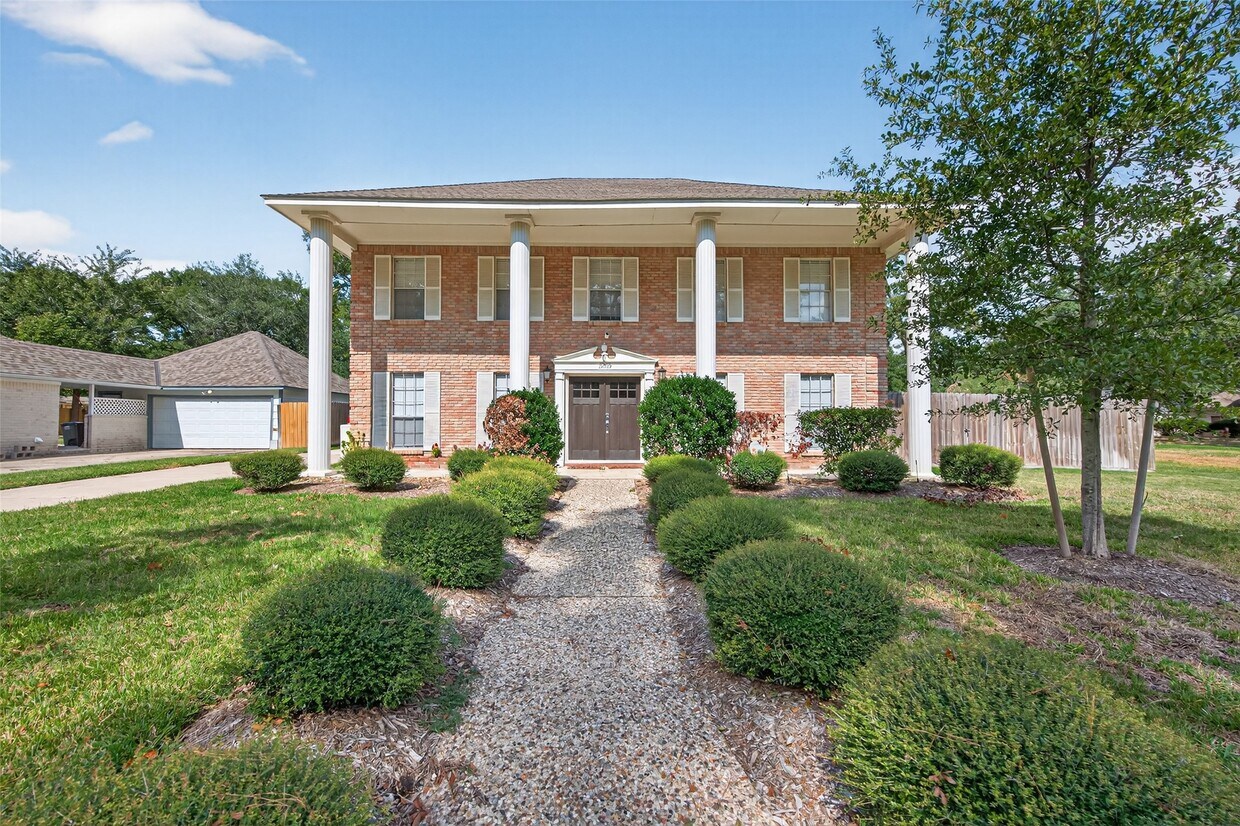 Foto principal - 3602 Blue Cypress Dr
