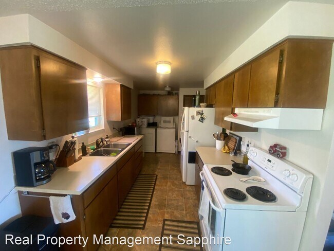 Building Photo - 2 br, 1 bath House - 171 Old Corvallis Rd
