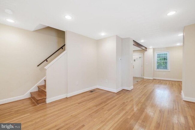 Foto del edificio - 3477 23rd St SE