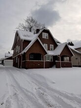 Building Photo - 967-969 Oakland Ave