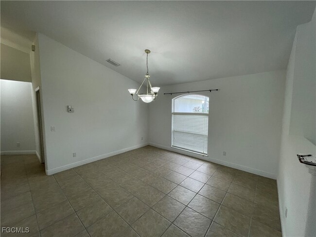 Foto del edificio - 609 SW 43rd Ln