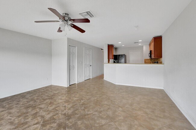 Building Photo - 22201 Majestic Woods Way