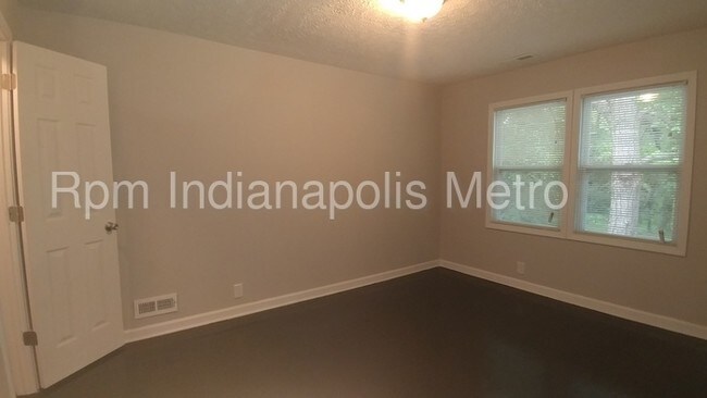 Foto del edificio - 6091 Michigan Rd