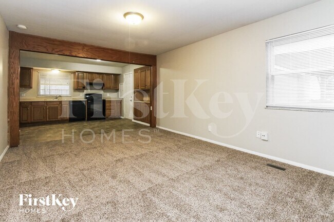 Building Photo - 5102 Bertha St