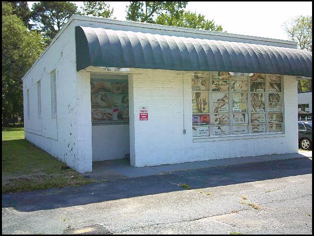 Primary Photo - 206 N Reynolds Rd