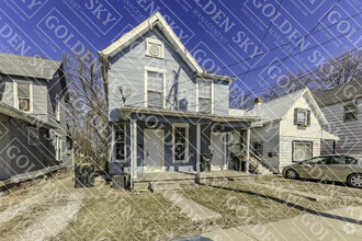 Building Photo - 826 W Main St