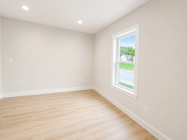 Building Photo - 105 Watson Ave