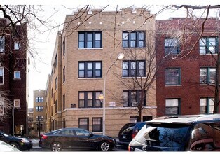 Building Photo - 837.5 W Cornelia Ave