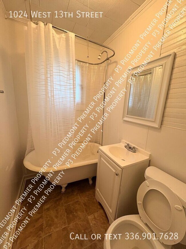 Foto del edificio - 1024 W 13th St