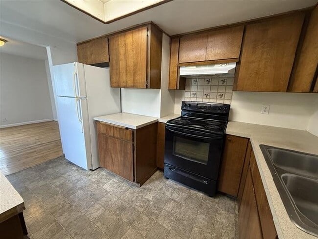 Foto del edificio - 4429 SE Witch Hazel Rd