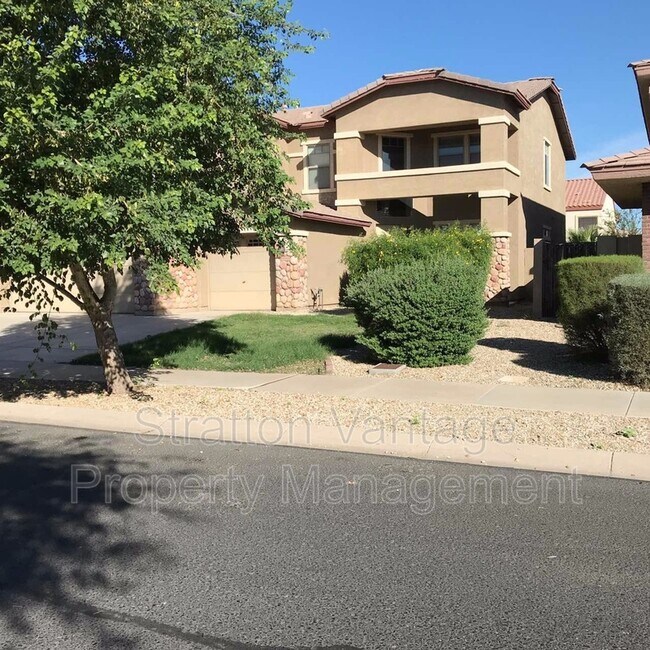 Foto del edificio - 15960 W Mescal St