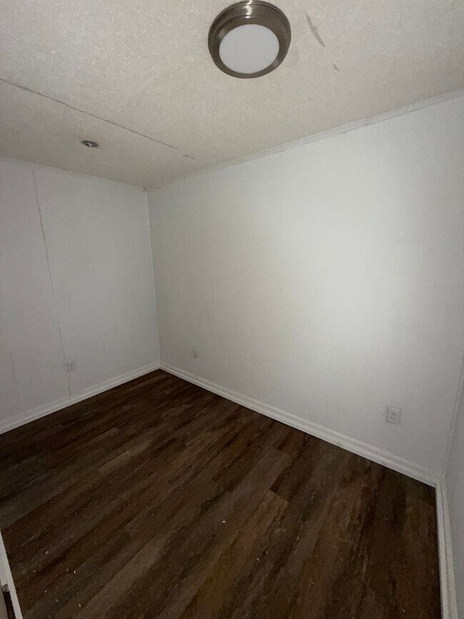 Foto del edificio - 3081 Sunrise St