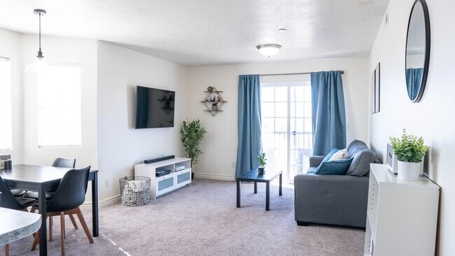 Foto del edificio - 1705 Westbury Way