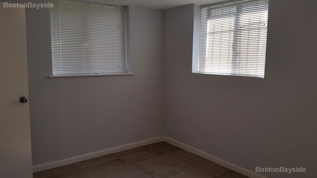 Building Photo - 90 Wrentham St