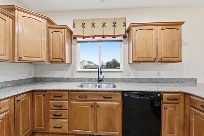 Building Photo - 997 Sweeney Dr