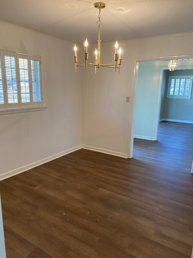 Building Photo - 455 Sandefur Dr