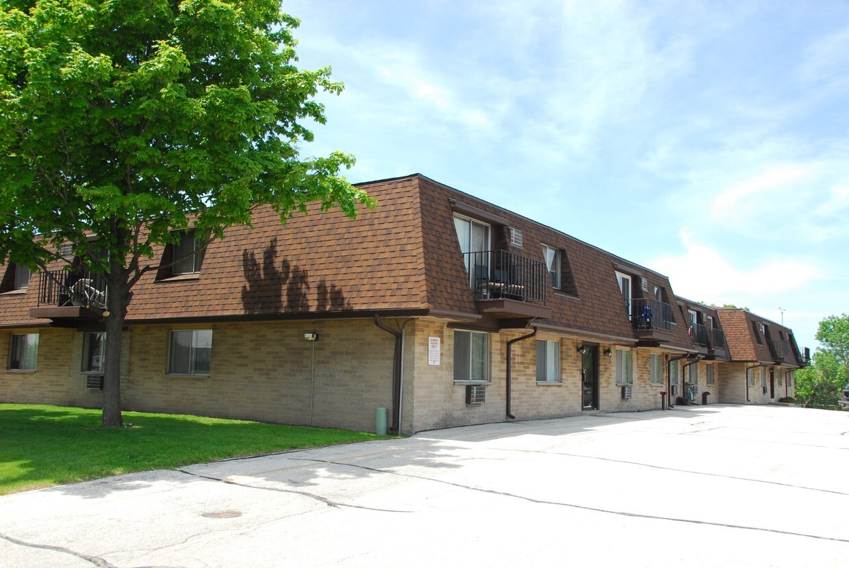 Primary Photo - Century Court Apartments