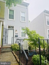 Building Photo - 1520 Constitution Ave NE
