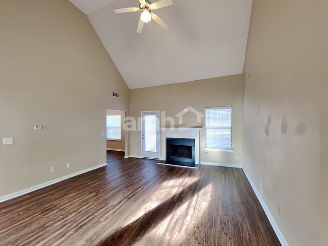 Foto del edificio - 6649 Overlook Ridge