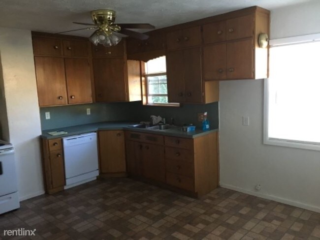 Foto del edificio - 3 br, 2 bath House - 5226 S Saltese Lake Rd