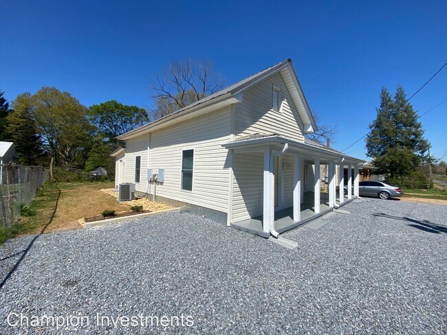 Building Photo - 1 br, 1 bath House - 704-B South Morgan St