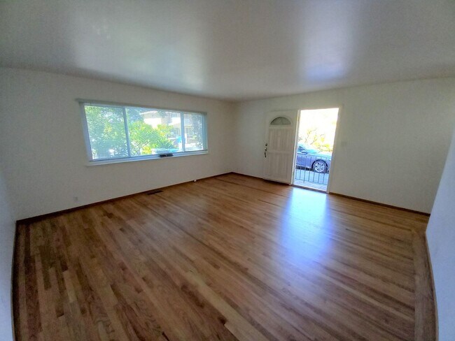 Foto del edificio - 94-98 Amherst Av.